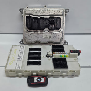 2014 BMW  116i F20 N13 Engine Control Unit ECU KEY SET DME 8630125 OEM