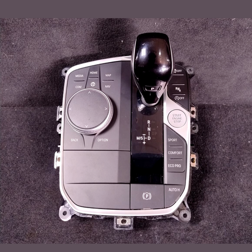 BMW 2 Gran Coupe F44 Gear Shifter and idrive with switch board 5A5C4A0 2022 RHD