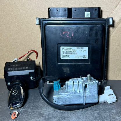 10-14 Mercedes-Benz W204 ECU Modulo Controllo Motore Interruttore Chiave...