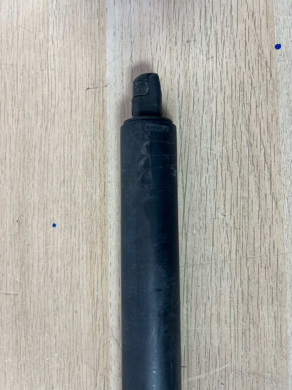  2007-2013 OEM tailgate strut for BMW X5 E70 7177283