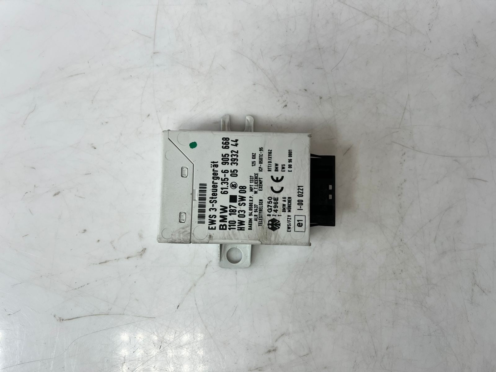 2002 BMW 5 Series E39 525i Manual complete ECU Engine Control Unit 7518111