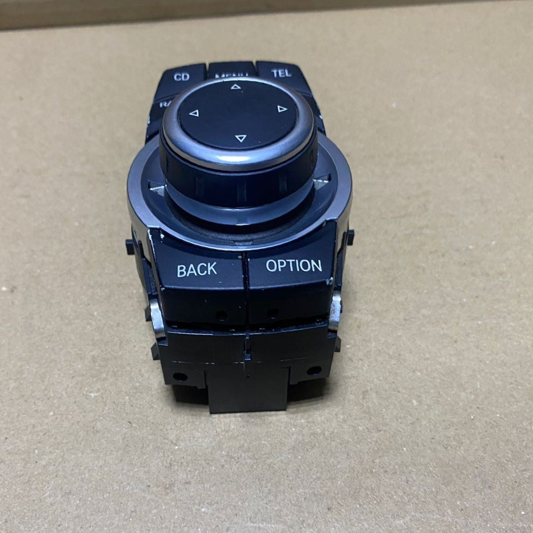 2008-2015 BMW X5 Idrive Media Switch Controller 9231116  E82, E90, E84, E70, E71