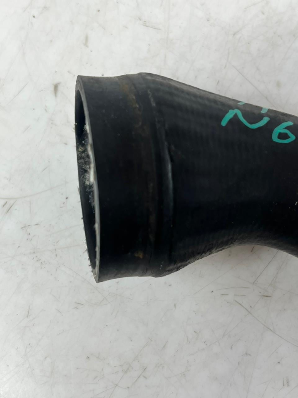 2008-2018 BMW 5' F07 F10 F11 7' 750i X5 X6 N63 Air Intake Duct HOSE 7575408 OEM