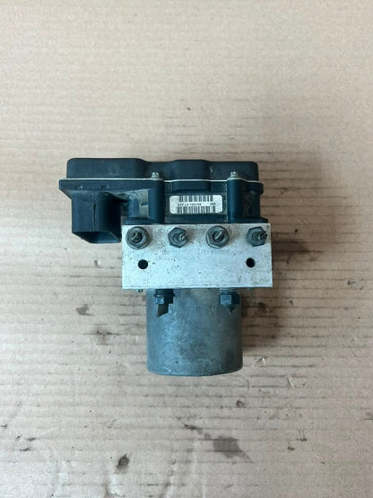 2006 BMW 5 Series E60 E61 650 ABS/DSC Hydraulic Pump Control Unit 6774852-01