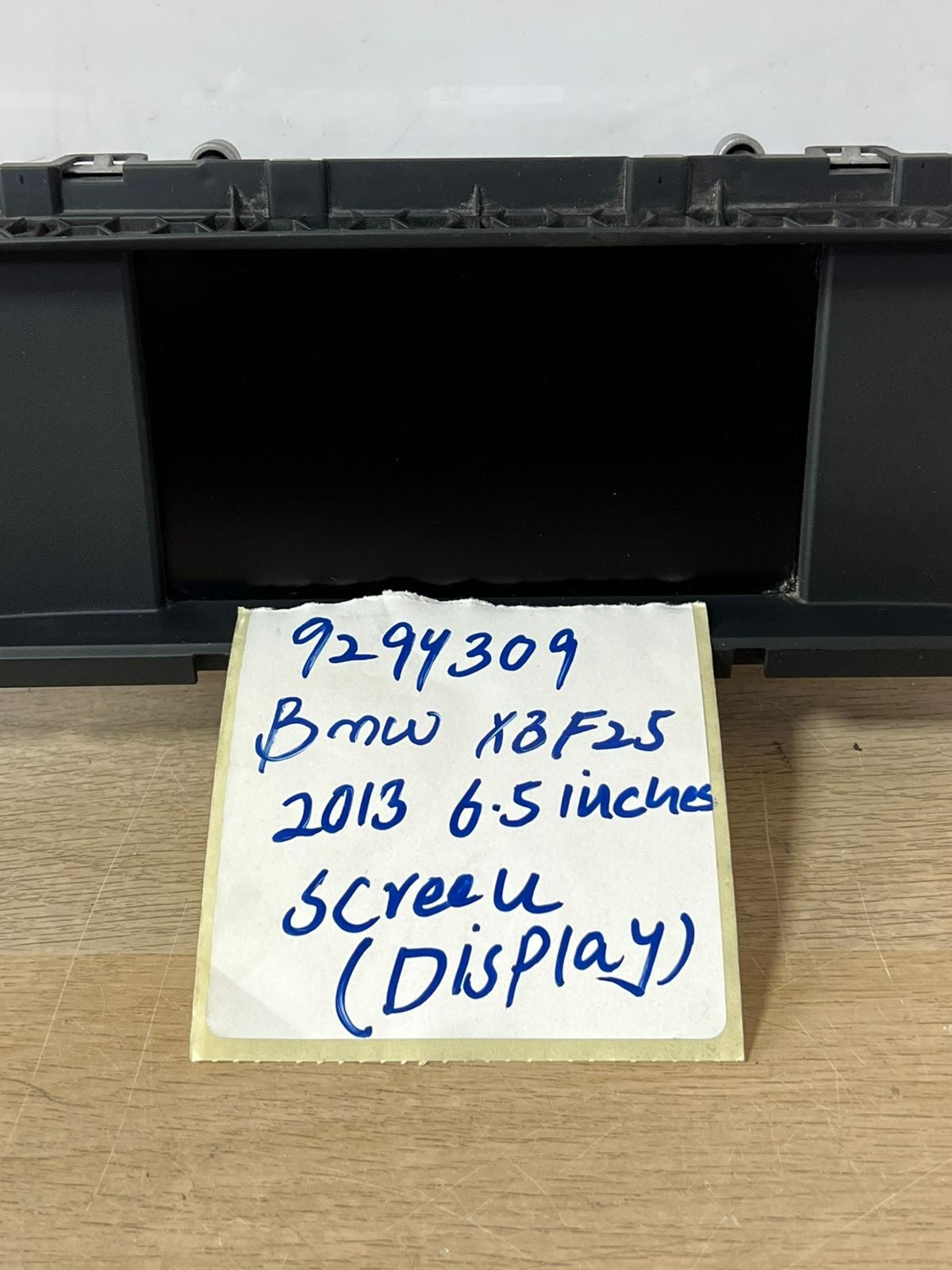 2010-2017 X3 F25 and X4 F26 models. 6.5 inch MMI navigation display 9294309