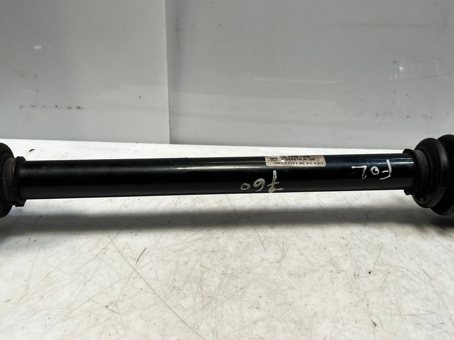 2013-15 BMW 7' F01 F03 F04 F02 Active Hybrid 7 Rear Right CV Axle Shaft 7566078
