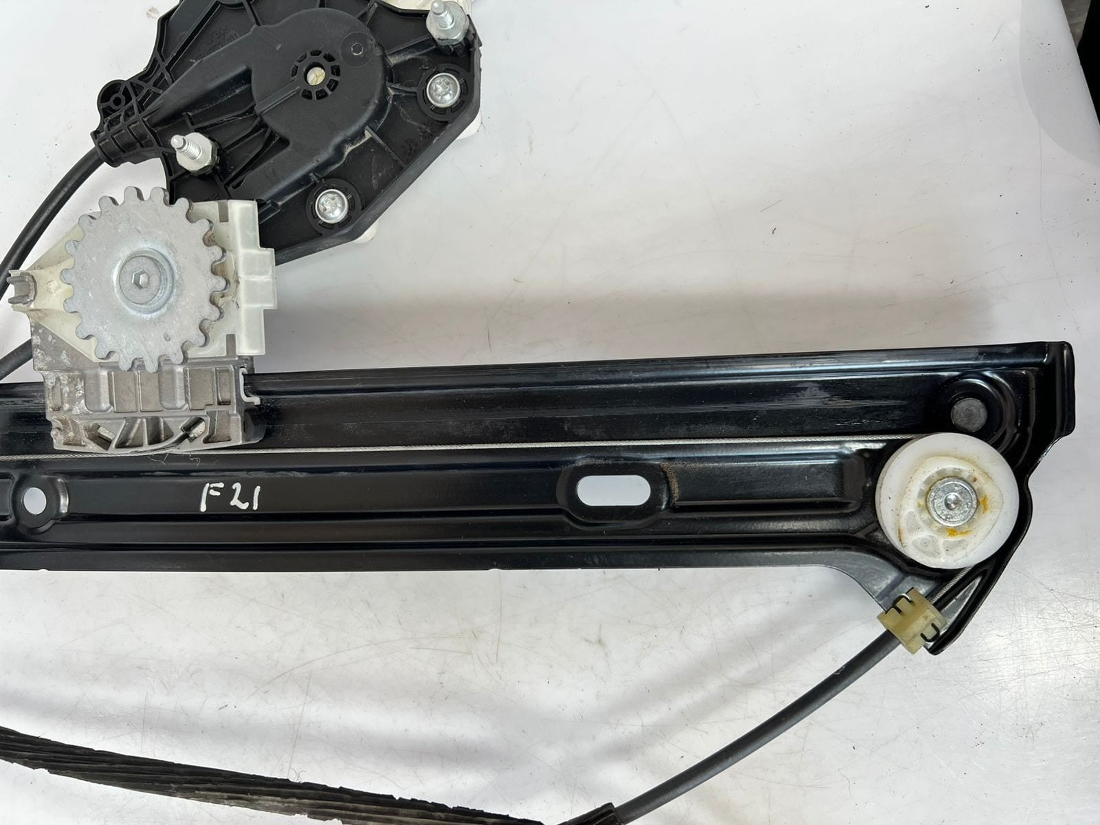 2014-2016 BMW 228i Front Right Window Regulator 7292120 2 Series F23 and 228i