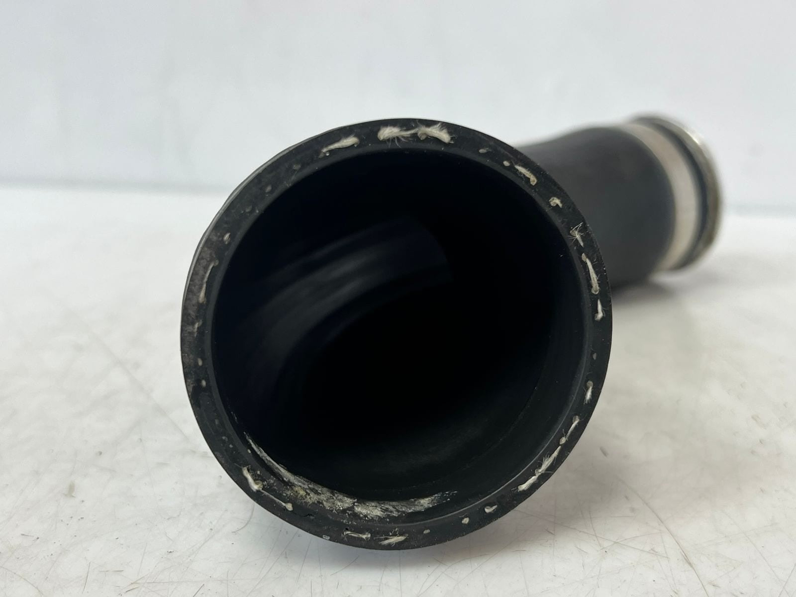 2008-2018 BMW 5' F07 F10 F11 7' 750i X5 X6 N63 Air Intake Duct HOSE 7575408 OEM