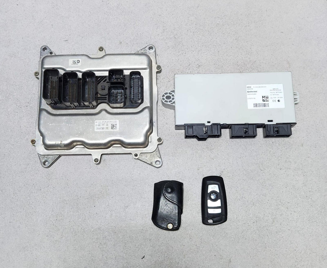 2015 BMW 520i Engine Control Unit ECU Set 8606777 F30 F31 320iX F10 F30 N20 
