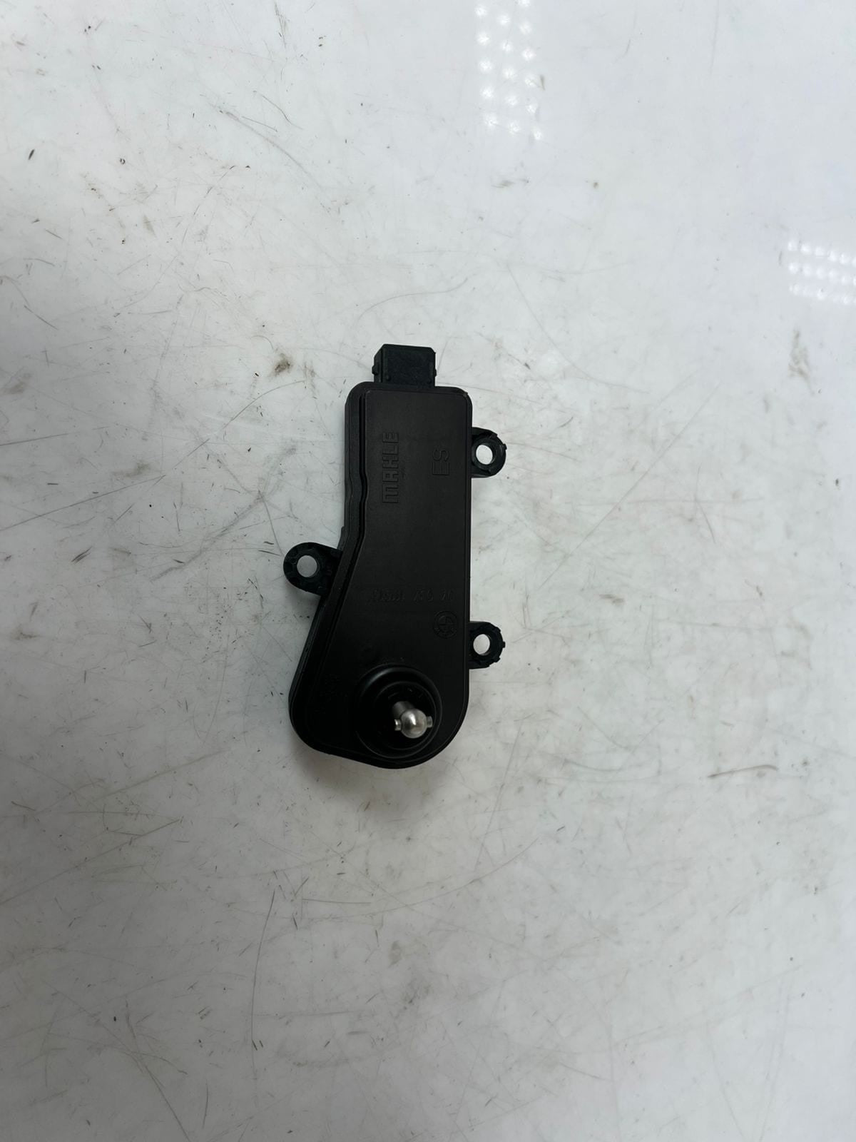 2006-2008 BMW 750Li 7' E60 E61 E70 E65 E66 E67 Intake Manifold Actuator 7537998