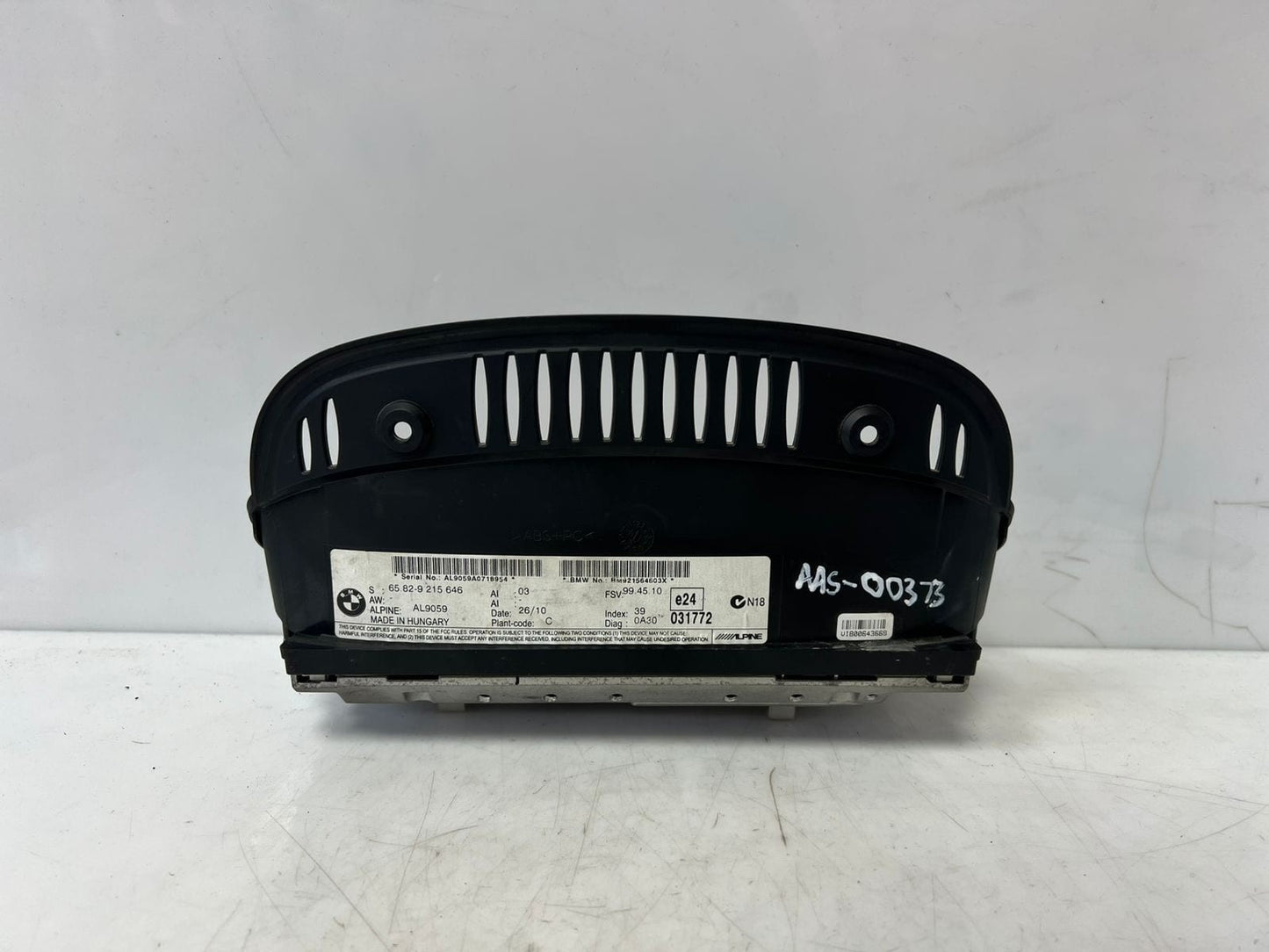 BMW 3' 5' 6' E90 E91 E92 E93 E60 E61 E63 E64 Central Information Display 9215646