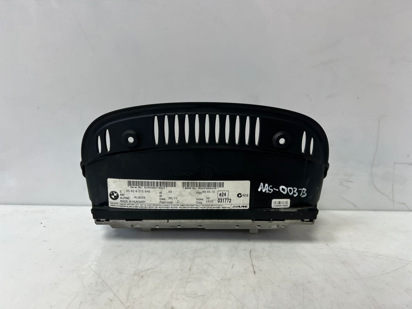 BMW 3' 5' 6' E90 E91 E92 E93 E60 E61 E63 E64 Central Information Display 9215646