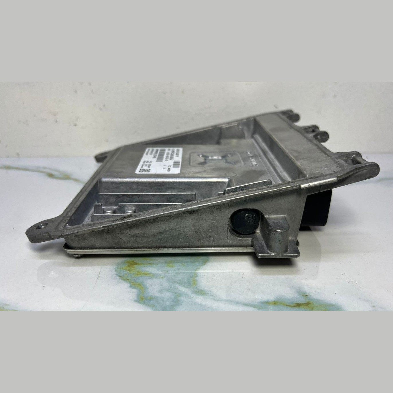 Mercedes-Benz Engine Control Module A 266 153 86 79