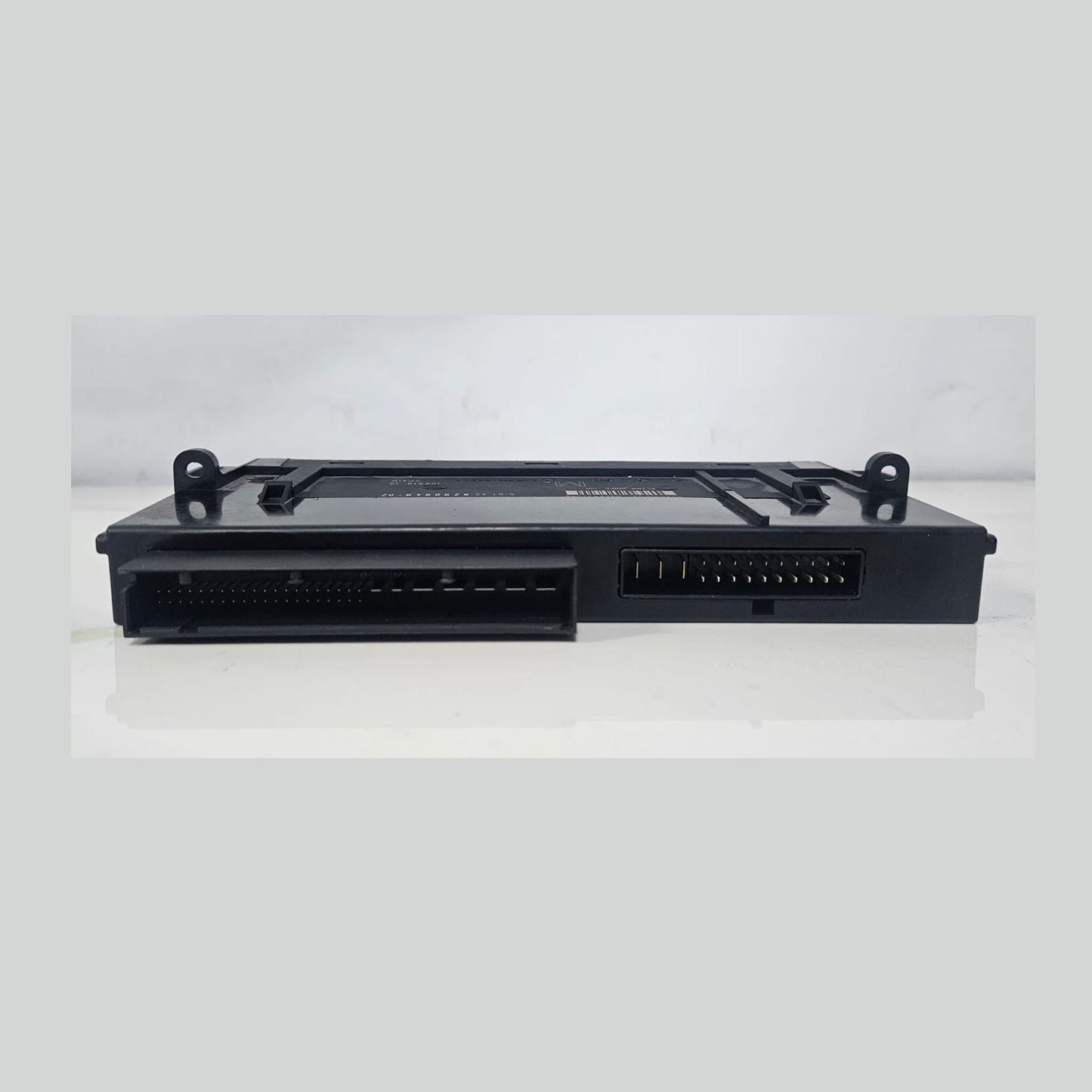 OEM BMW X1 E84 20d XDRIVE JUNCTION BOX MODULE 9298948