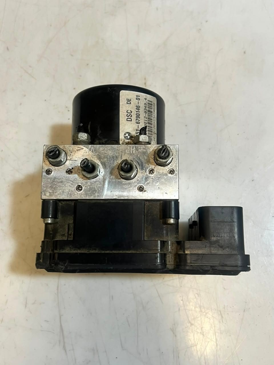 2009-2013 BMW 3 SERIES E91 E90 E92 LCI 128i ABS/DSC Pump Module 6790147 OEM