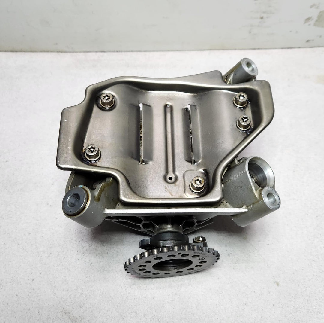 7648256 BMW X5 Engine Oil Pump 650i F12 2014-2018 OEM