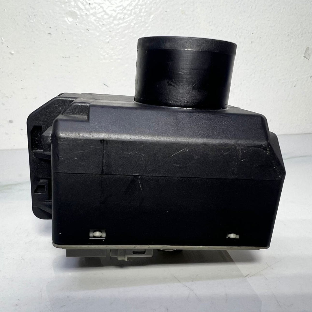 2014-2015 Mercedes-Benz GLA250 Ignition Switch Module A2469051402 W246 B180 CLA