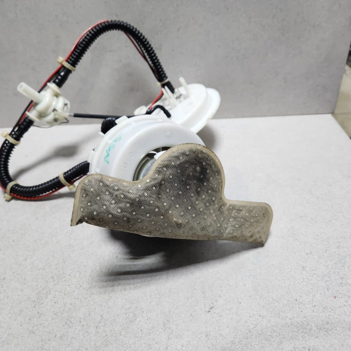 BMW Fuel Feed Unit 7260640 6 Gran Coupe F06 3 Series and 6 Series