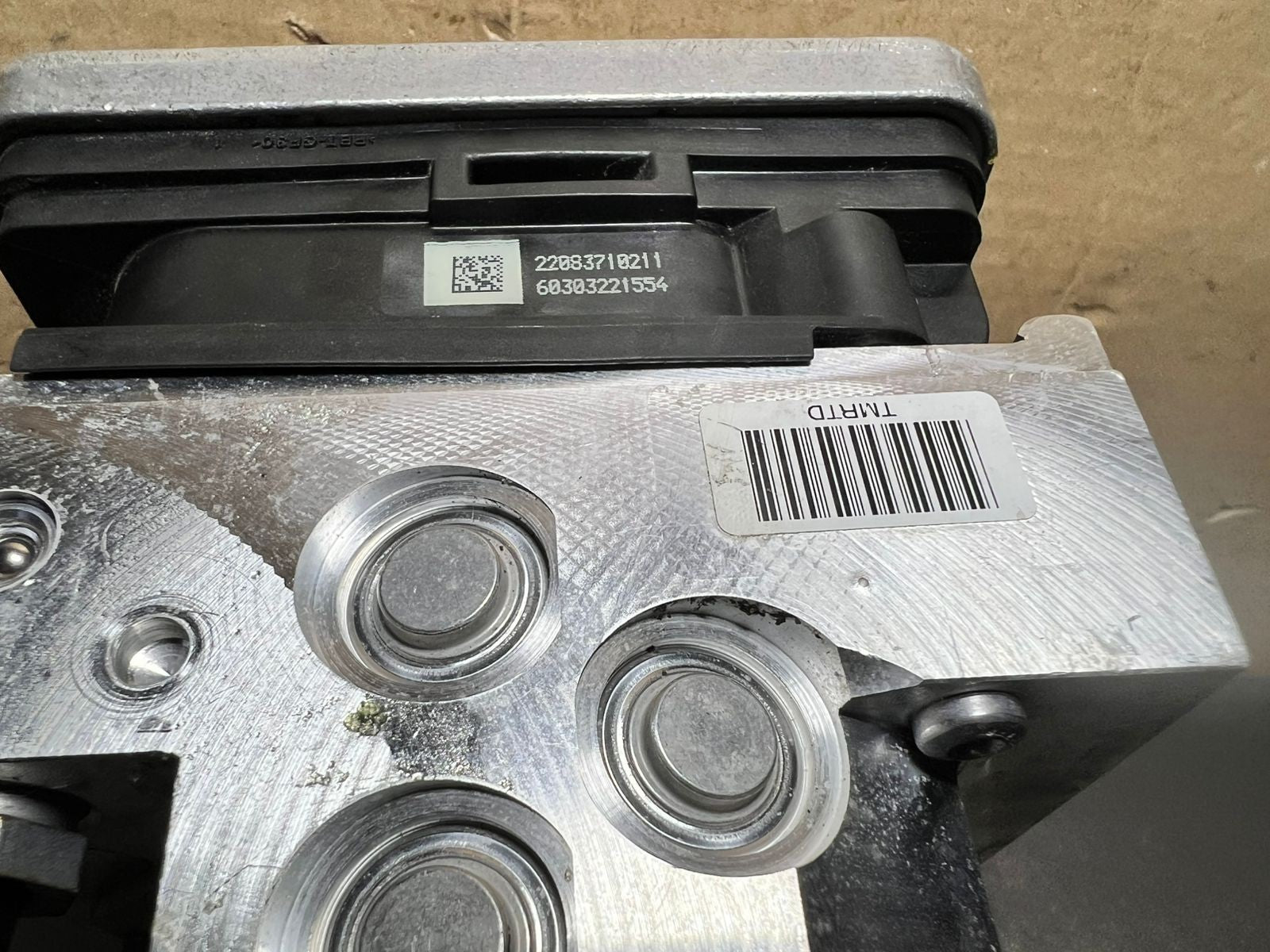 15-20 Mercedes W213 E-Class ABS Anti Lock Brake Pump Module A213 4315900 OEM