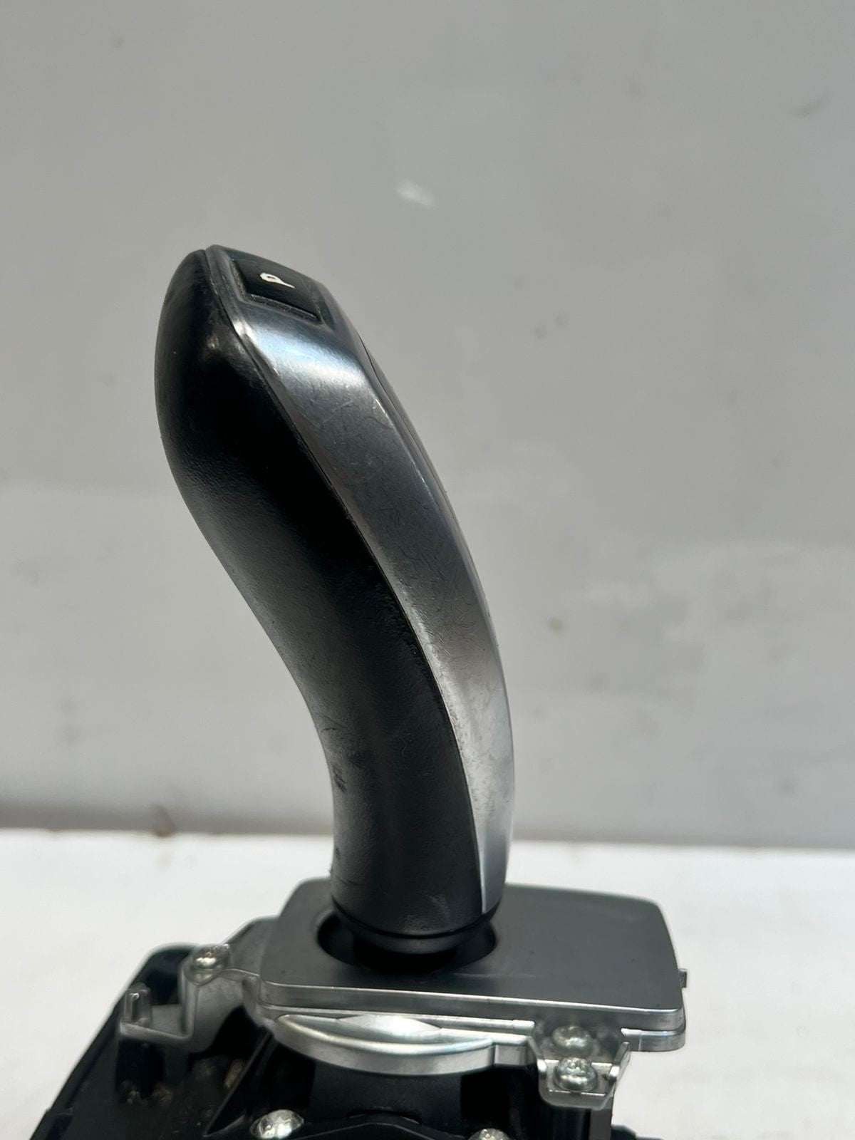 2007 BMW X5 E70 and X6 E71 Automatic Gear Shift Selector Switch 9162977 OEM RHD
