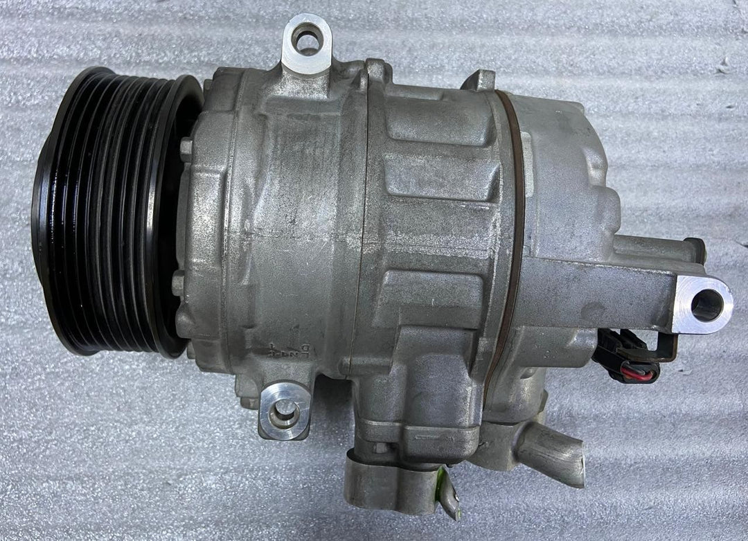 OEM BMW X3 F25 A/C AIR CONDITIONING COMPRESSOR 9217869 DENSO