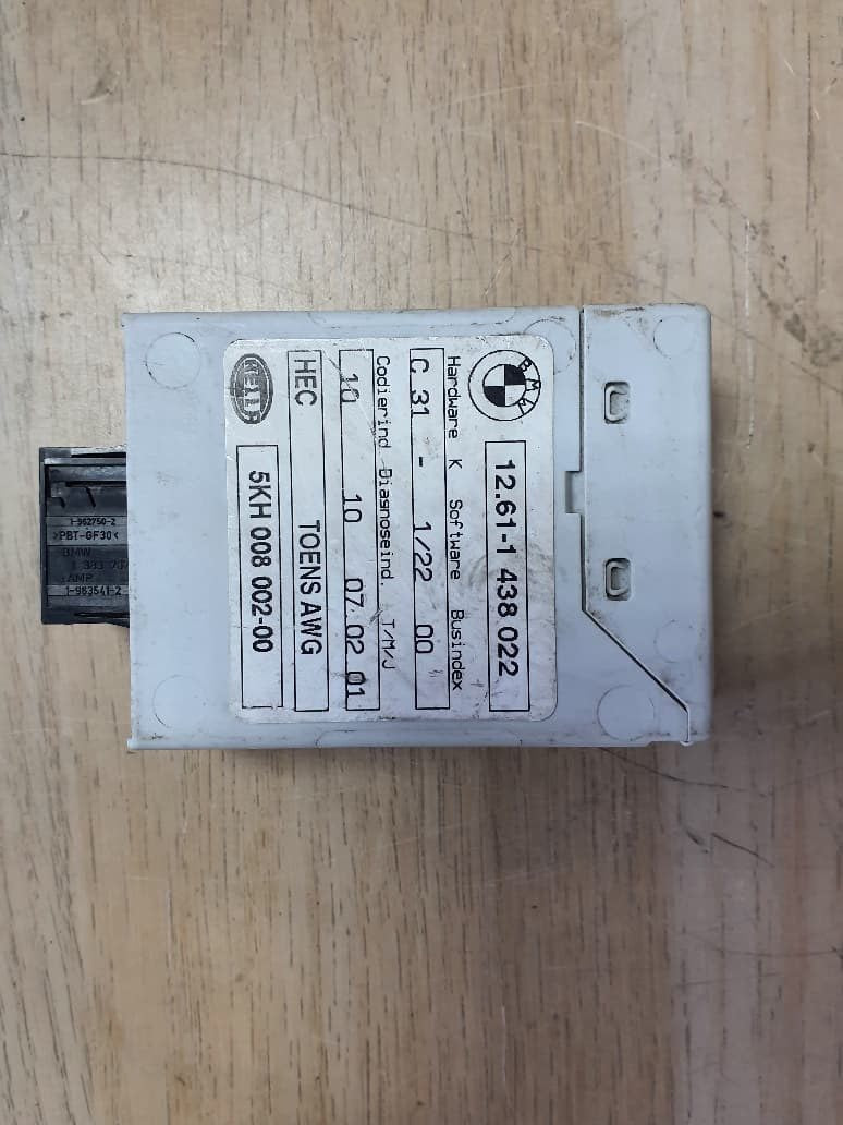 96-02 BMW Z3 Oil Level Temperature Sensor Control Unit 1438022
