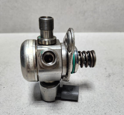 2012-2016 Mercedes-Benz C300 High Pressure Fuel Pump A2760700601 C E S Class 