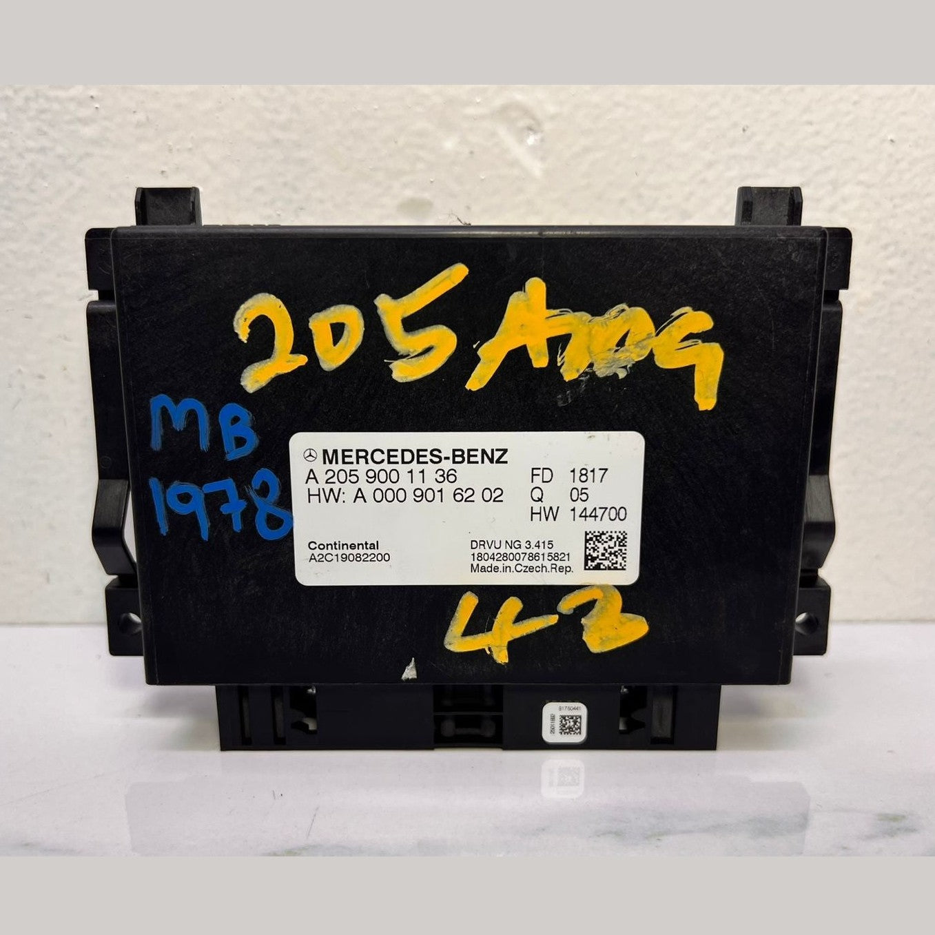 Mercedes-Benz Transmission Control Unit A 205 9001136 W205 C-Class