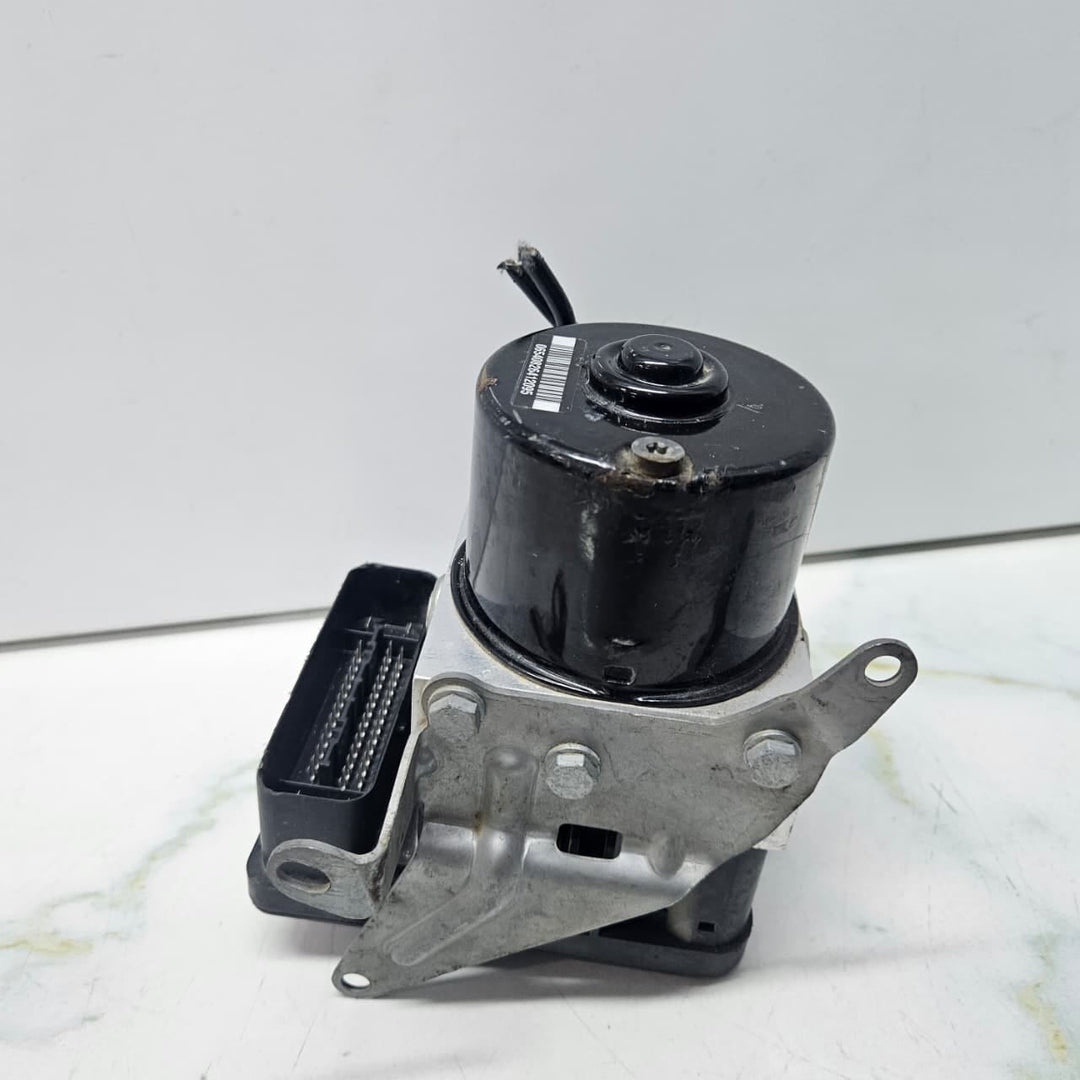 OEM BMW 1 3 Series E87 E90 E91 E92 ABS Brake Pump Control Module 6787837