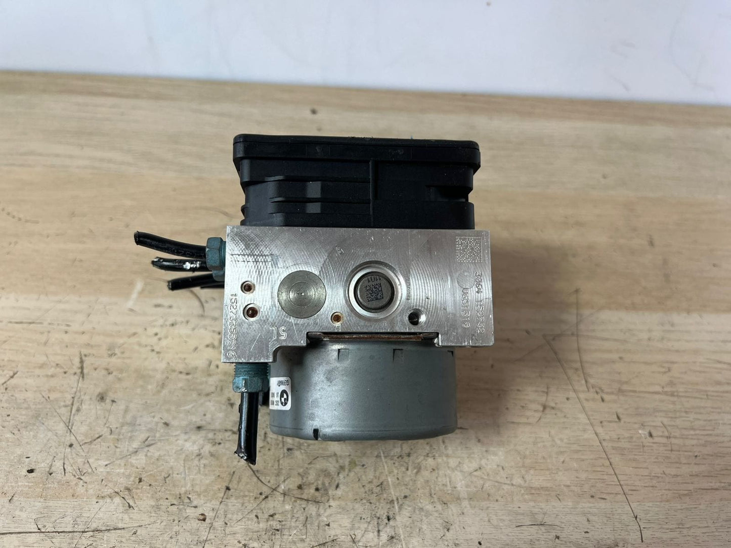 2016 BMW 1, 2 SERIES F22 F30 F87 320i Abs Pump Control Module 6881173