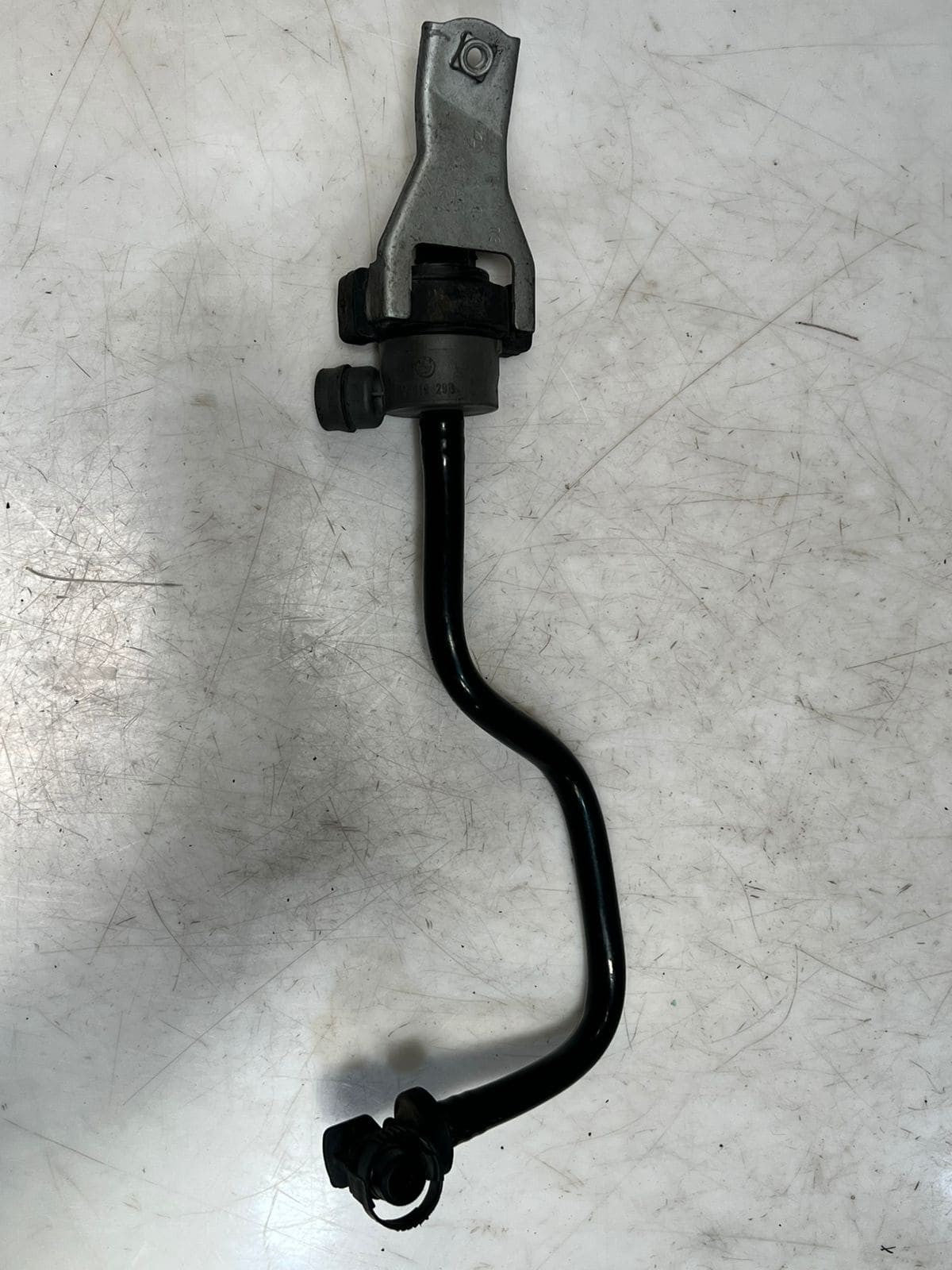 2010-2016 BMW 550i N63 X5 X6 Fuel Tank Ventilation Valve With Hose 7619298 OEM