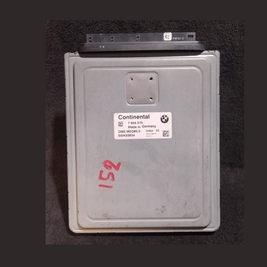 BMW 750i F02 N63 ENGINE CONTROL ECU UNIT   MSD85.01214 - 7604075