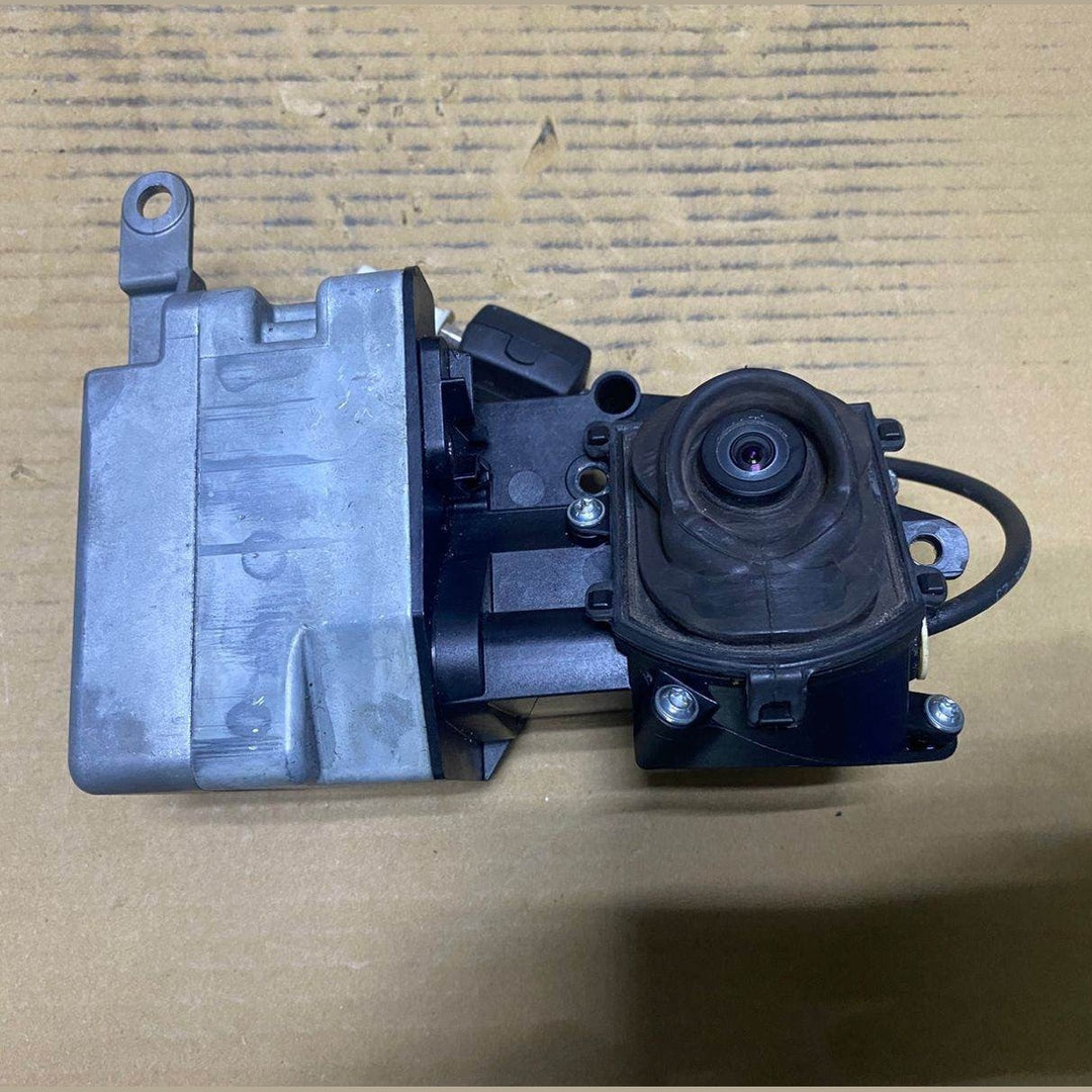 2012-2018 BMW 650i Reversing Rear View Camera 7308625 BMW F12 F13 640i 650i M6