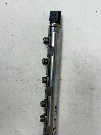 BMW 3 Series F30 F31 F35 N57 D30 Fuel Rail INJECTOR PIPE 7805423 OEM