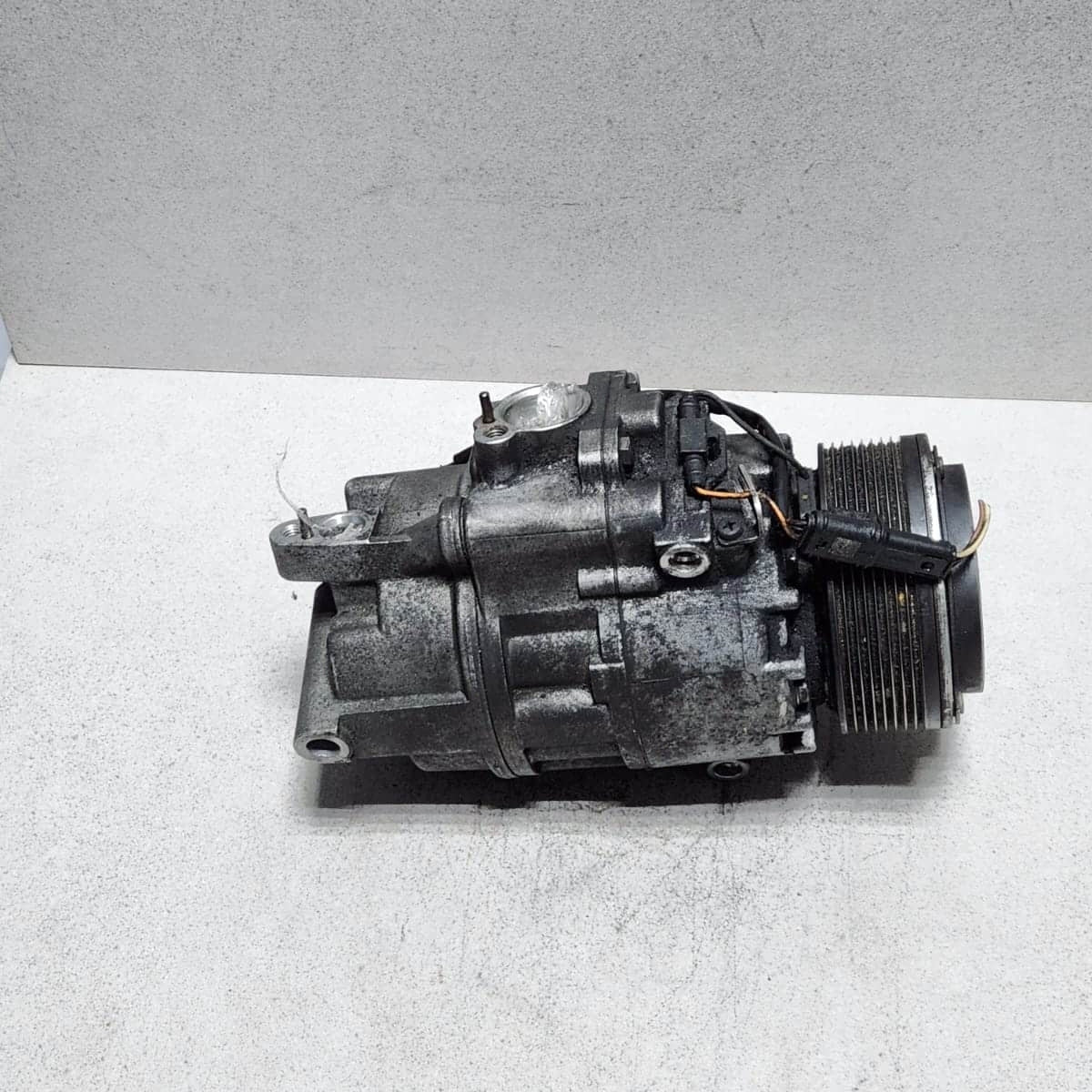 2008 BMW X6 Air Conditioning Compressor 9205096 5 GT F07 7 Ser N54 E71 3.0