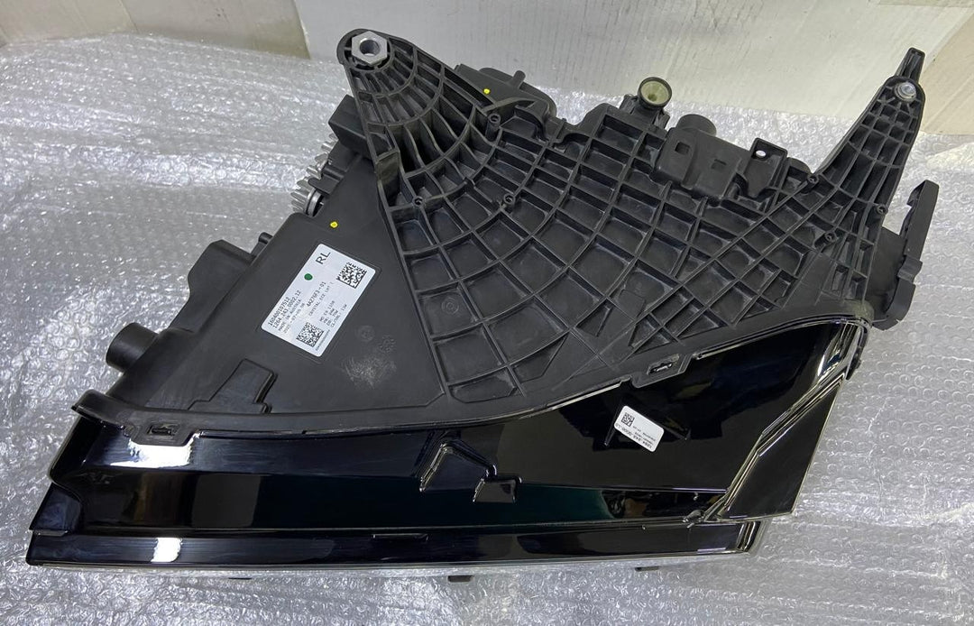 OEM BMW G70 7 SERIES Headlight LED Left Side Brand New ECE LHD 4A276F3 No module