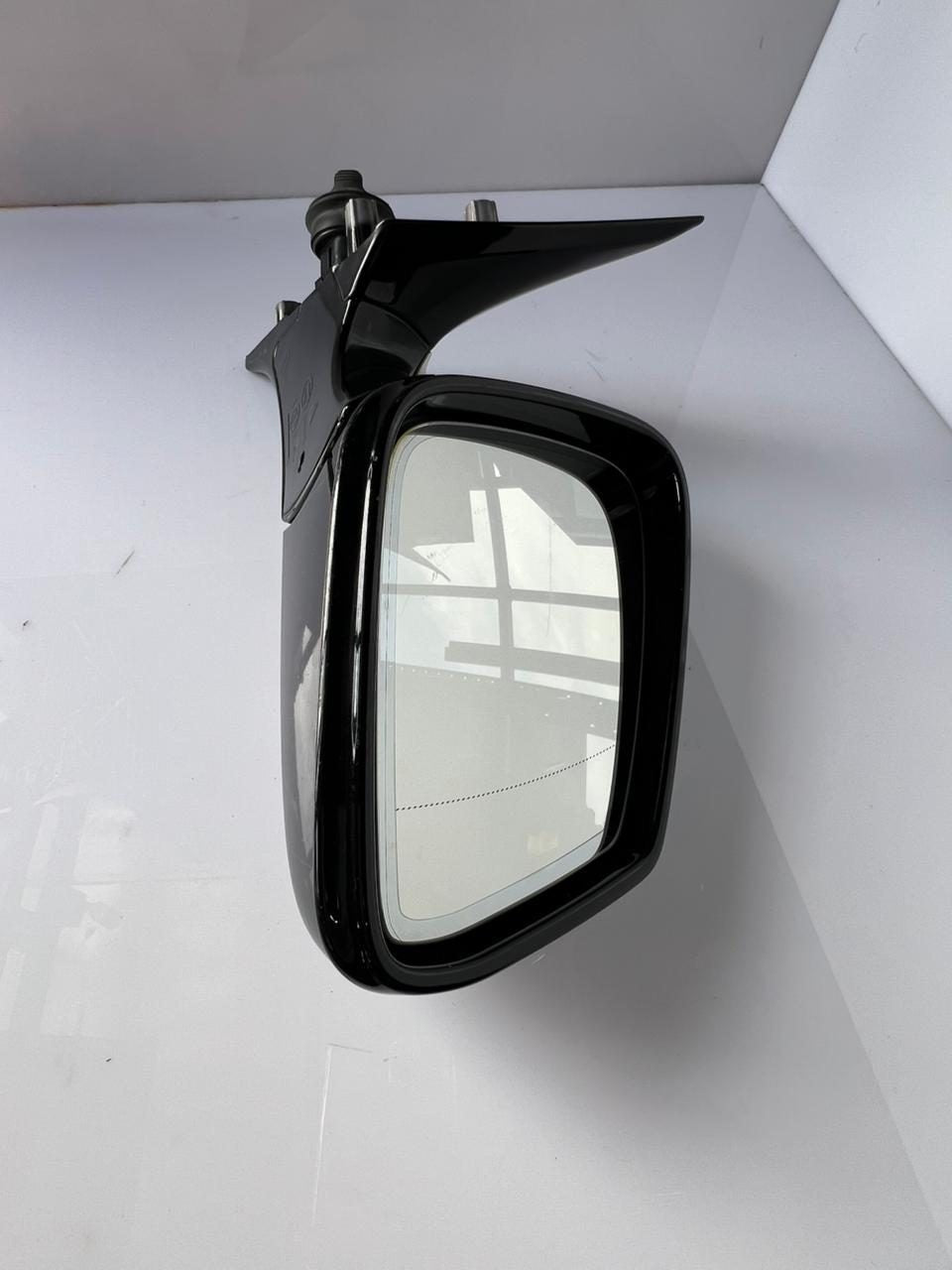 2011 BMW 750i 5 Series F10 F11 and 6 Series F06 LEFT SIDE Door Mirror A046412 