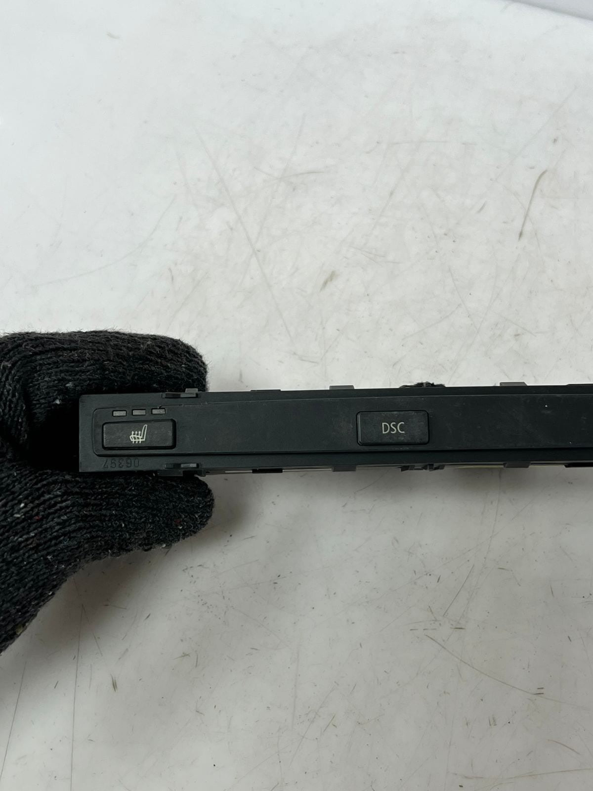 2004 BMW 530i E60 E61 5 Series 525I Heated Seat Switch MODULE 6944957 OEM