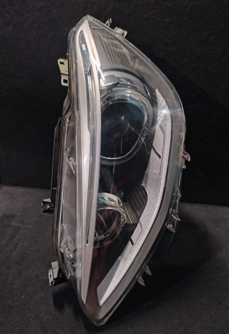 BMW 1 SERIES 120i 2012 F20 LEFT SIDE HEADLIGHT 7229687-09 ECE - 7229687