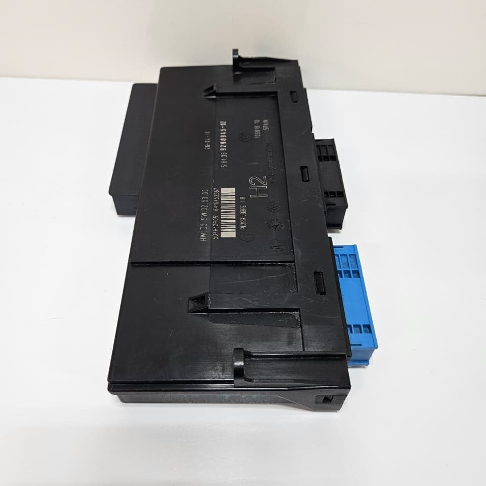 2013-2015 BMW E84 X1 Body Control Module 9298945 OEM