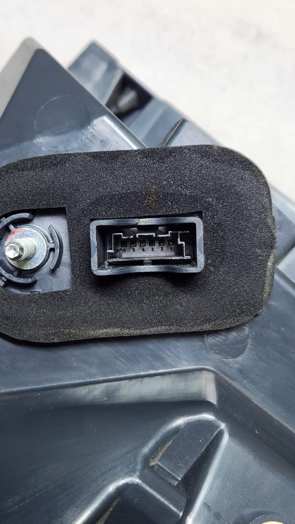 BMW 535i Gran Turismo Rear Light In The Side Panel Left Led 7199643 OEM