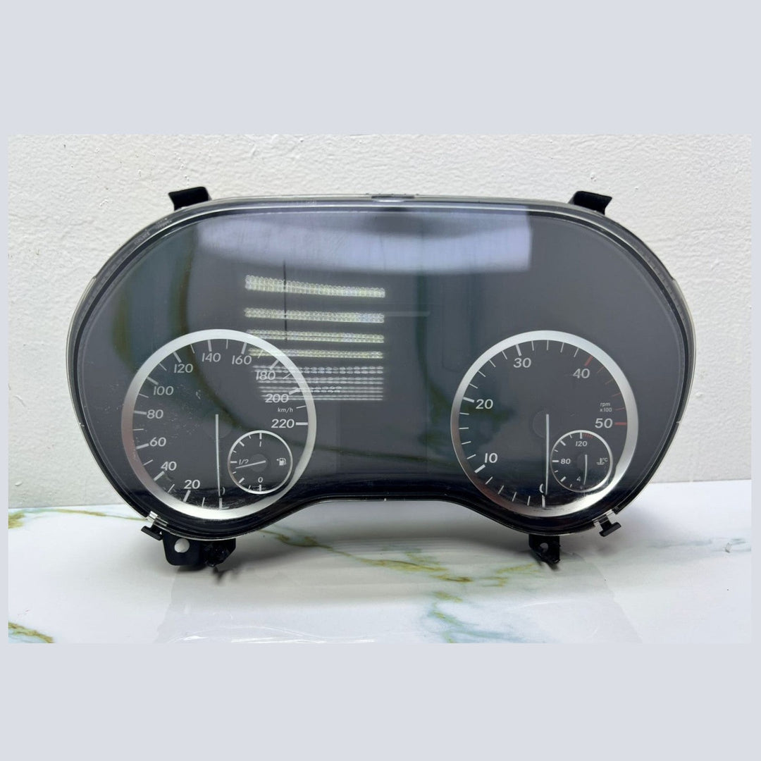 13-16 Mercedes-Benz W447 Vito Instrument Cluster Speedometer A447 9006808 OEM