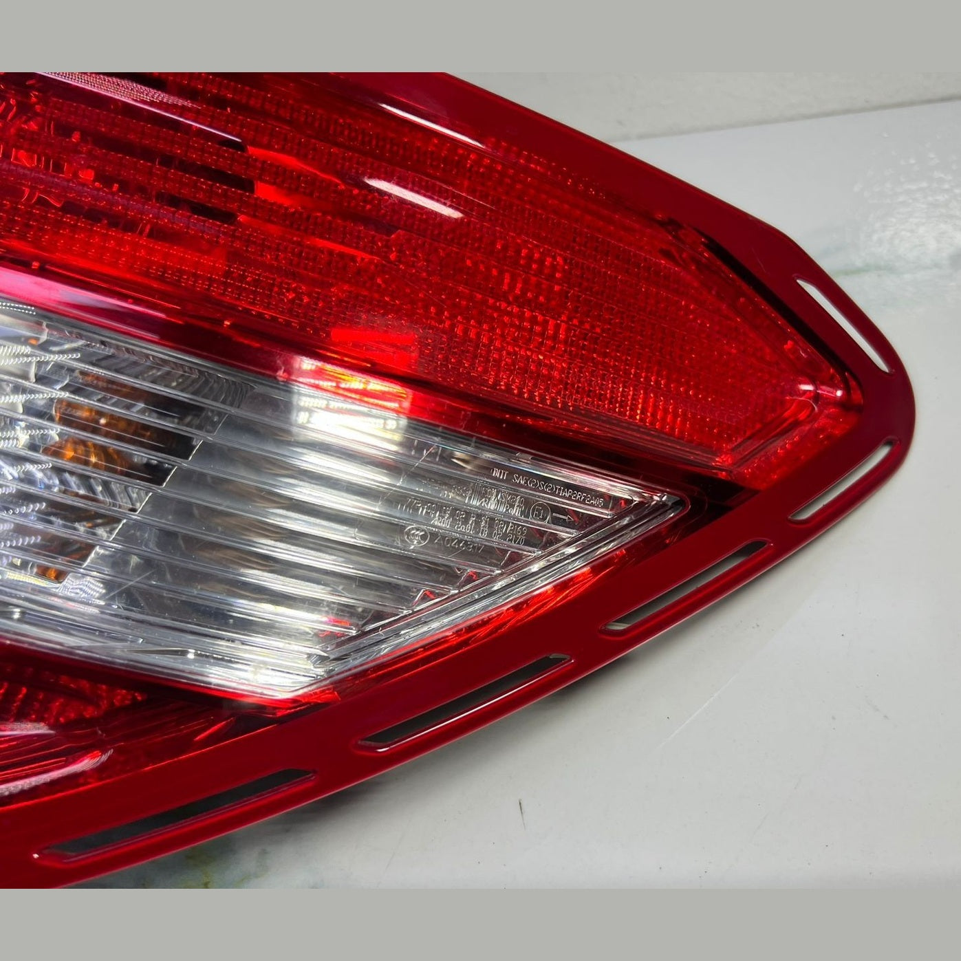 Mercedes W204 C-Class Rear Right Side Tail Light Brake Stop Lamp A204 8200264
