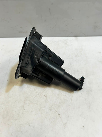 2006-2013 BMW X5 E70 and X6 E71 Headlight Washer JET Nozzle FRONT 7173852 OEM