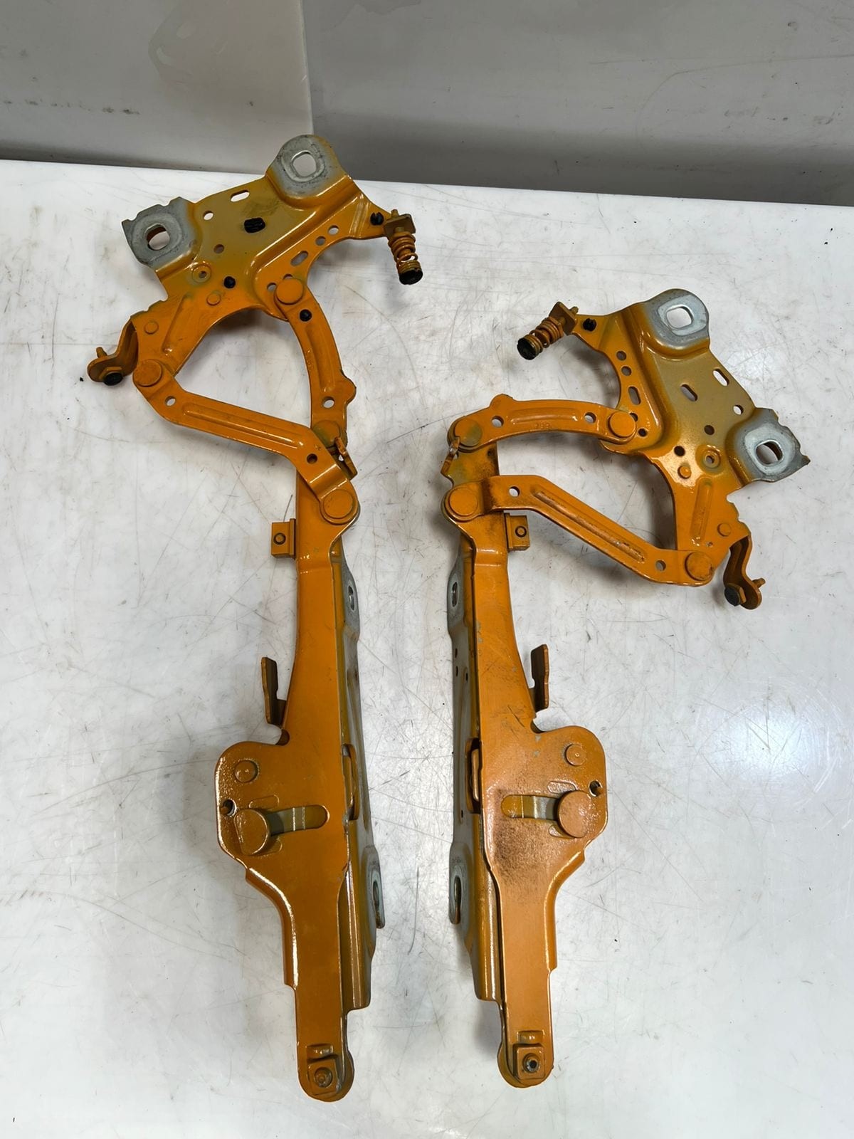 2016-2023 Mini Cooper F55 F56 F57 Bonnet Hinge 7300565 7300566 OEM