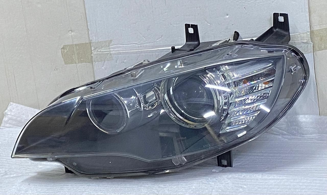 OEM BMW X6 E71 Front Headlight Xenon ECE Left Side 7271359 Without module