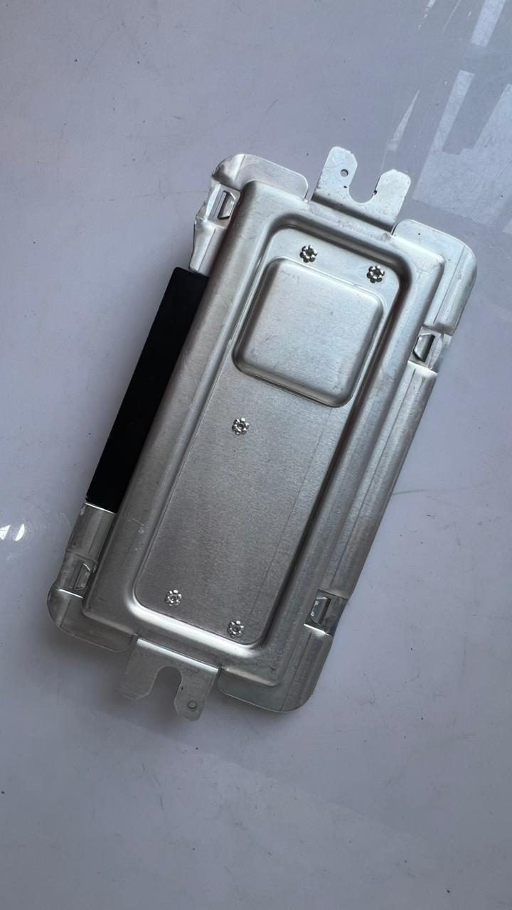 2009-2013 BMW 750Li Vdc Control Module 6798711 5 Series F10 F11, 7 Series F01 