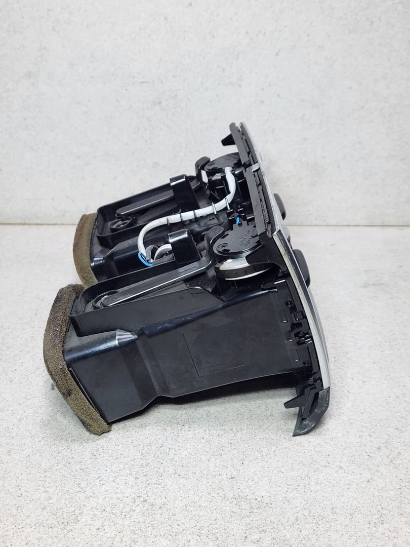 2016-2020 BMW 740i Rear Center Console Air Vent Trim Panel 930174508 740 750 G11