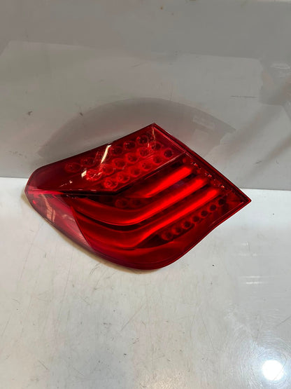 2010 BMW 7 Series 750Li F01, F02, F03, F04 LEFT Rear Tail Light 7182197 OEM