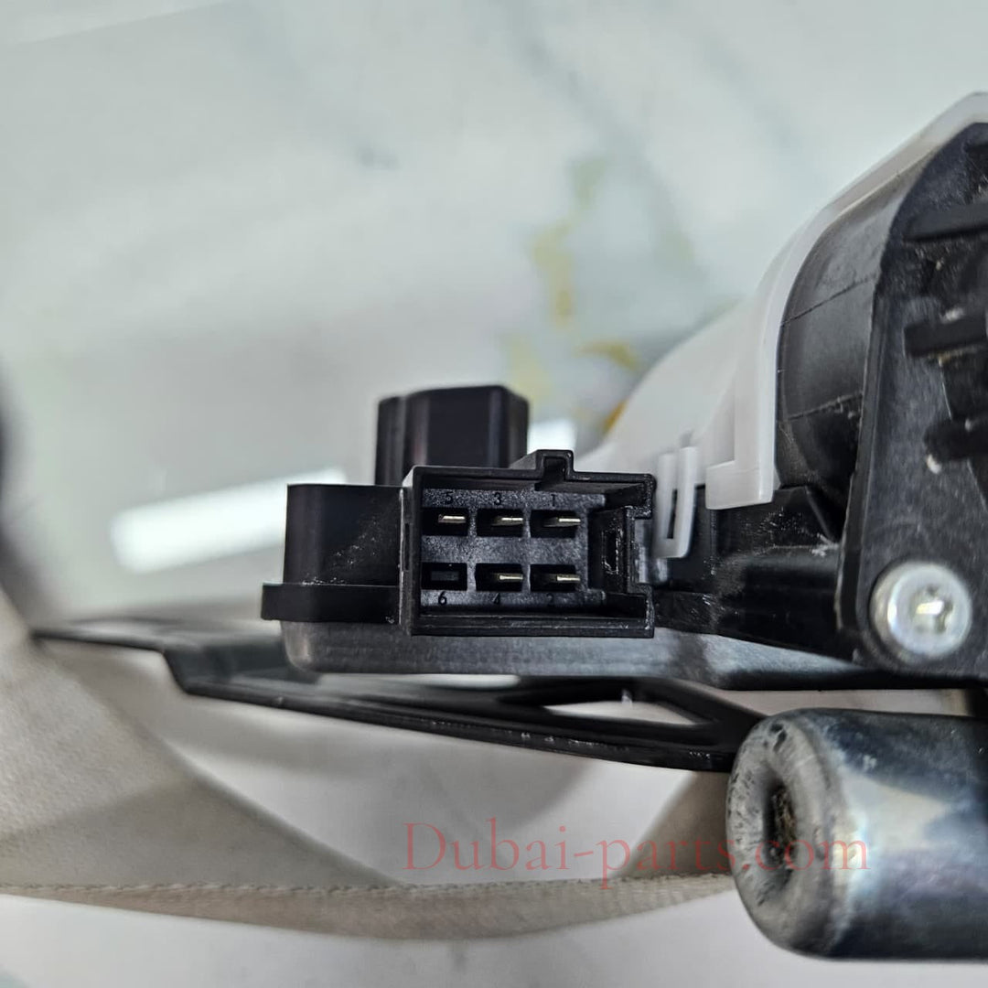 OEM BMW 7 Series G11 G12 Front Seat Belt Front Left 7402423